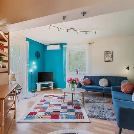 Kiraly Csaladi Apartman- Royal Family #freegarage