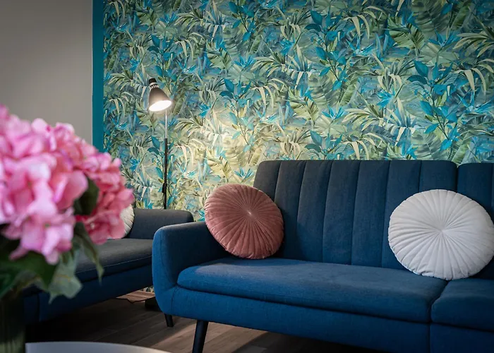 Apartament Kiraly Csaladi Apartman- Royal Family #freegarage