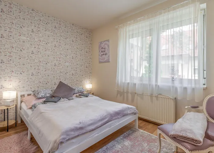 Kiraly Csaladi Apartman- Royal Family #freegarage Apartament Budapeszt