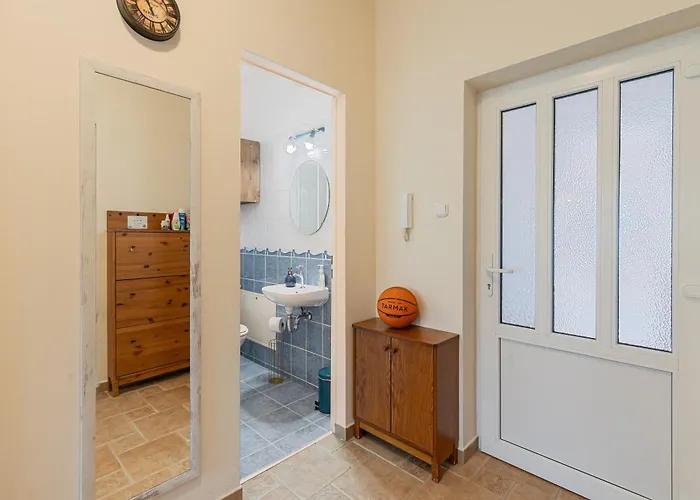 Kiraly Csaladi Apartman- Royal Family #freegarage Apartament *