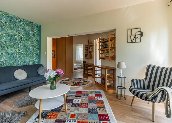 Lejlighed Kiraly Csaladi Apartman- Royal Family #freegarage Budapest