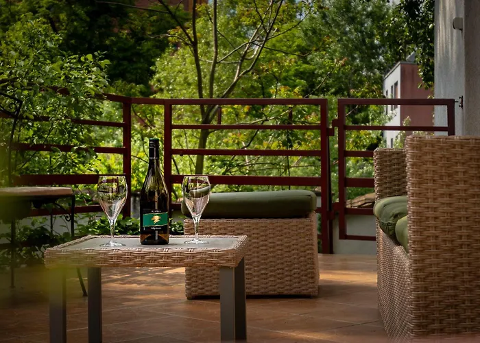 Kiraly Csaladi Apartman- Royal Family #freegarage * Budapest